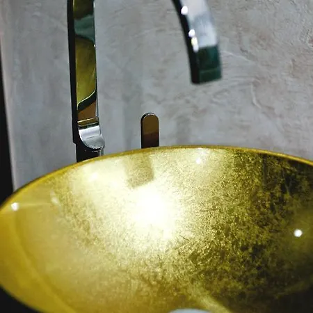 Gal Отель Тарнув