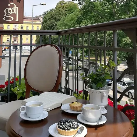 Gal Hotel 3*
